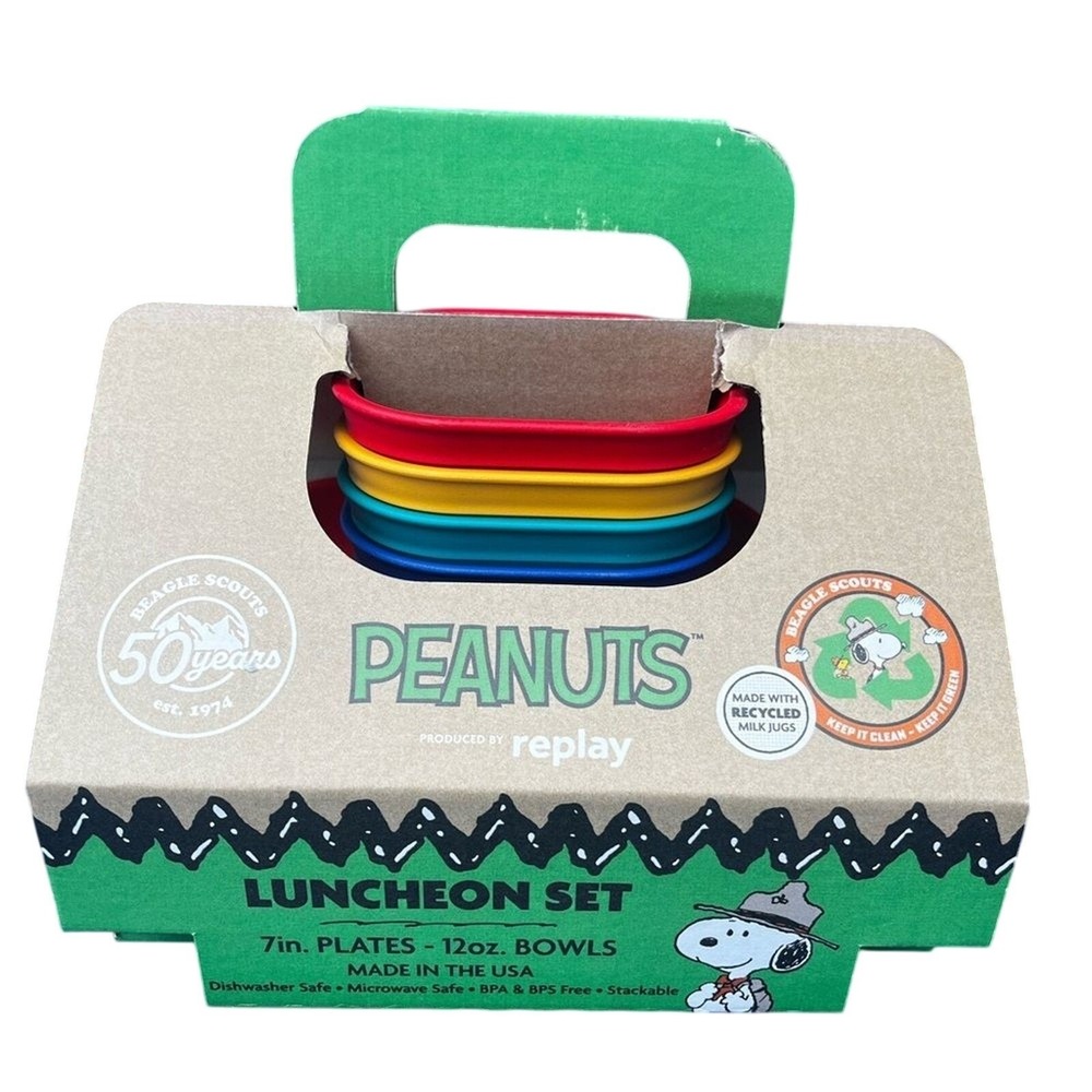 Replay Peanuts Luncheon Camping Set Kids Dishes (4 plates & 4 Bowls) GIFT NEW